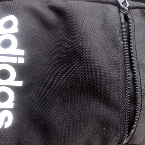 Τσαντάκι ώμου Adidas σαν καινούργιο, μαύρο