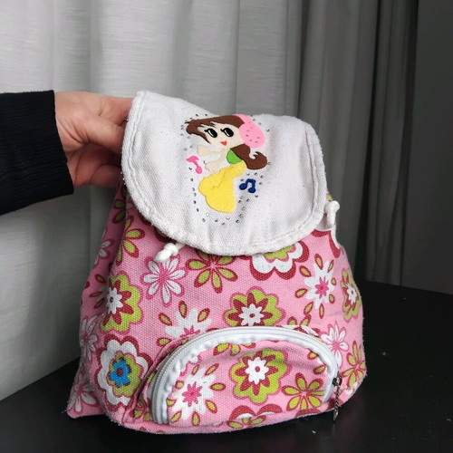 Children's backpack like new, fabric pink multicolor