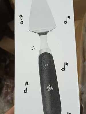Cake Serving Spatula with Music
