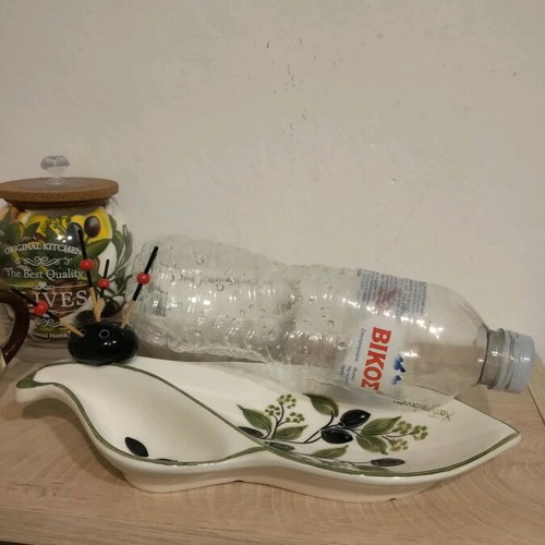 Olives set 5 pieces like new