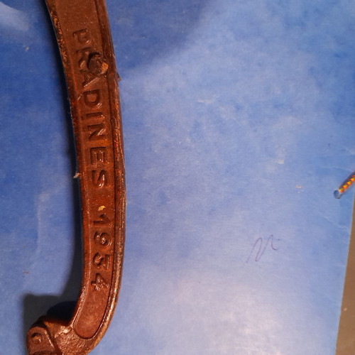 Antique branch cutting tool used, functional from 1936