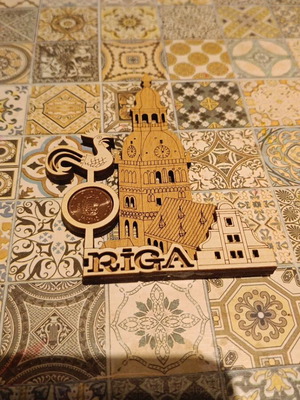 Latvia decorative magnet like new