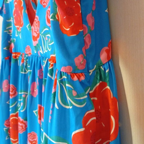 Karavan dress with side zipper, blue and colorful