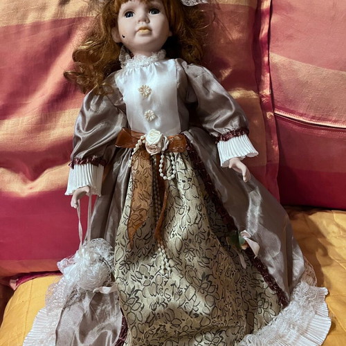 Porcelain doll vintage with detailed dress, 40cm