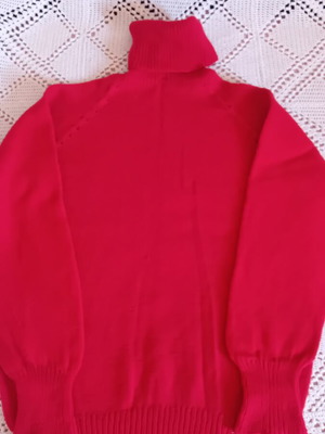 Turtleneck Sweater new, 100% wool, red, seamless French knit