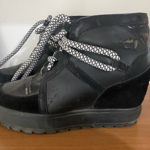 Armani Exchange hidden heel boots size 39 used black