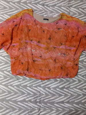 Women's spring blouse orange like new, one size