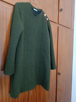 Zara dress size M like new, green