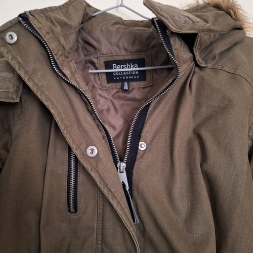 Bershka women's long jacket with detachable fur hood khaki, like new