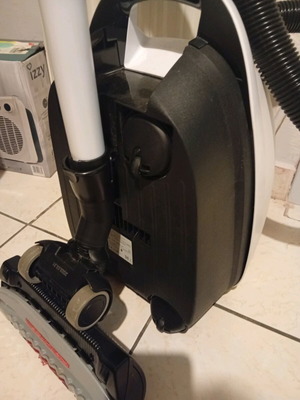 Bosch vacuum cleaner like new