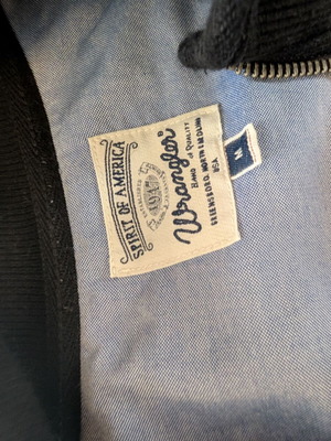 Wrangler Medium Jacket gray like new