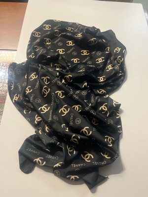 Authentic Chanel Paris scarf like new, black