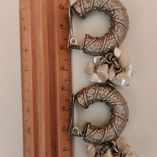 Vintage Faux Bijoux Clip Earrings used, white and silver