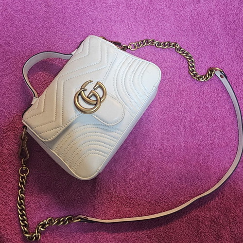 White shoulder handbag like new with dust bag
