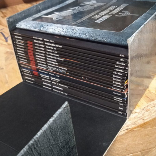 Judas Priest The Complete Albums Collection box set like new, metal