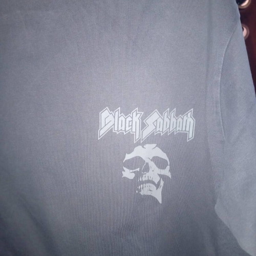 Pull & Bear Black Sabbath T-shirt size XS new, grey