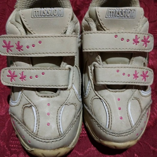 Athletic shoes used size 26, beige and pink