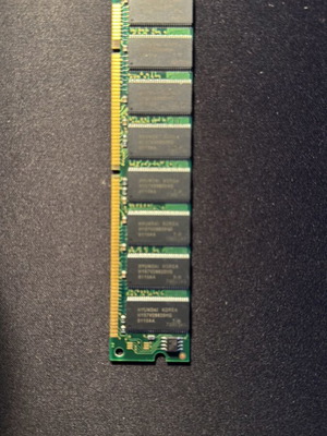 Hyundai 128MB SDRAM PC133 RAM used for Windows 98/XP