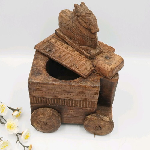 Nandi figure used Indian wooden box made of mango wood