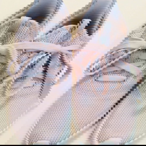 Παιδικά παπούτσια αθλητικά Adidas μεταχειρισμένα, νούμερο 31, μωβ