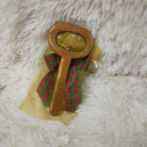 Handmade key charm with clay and painted, new