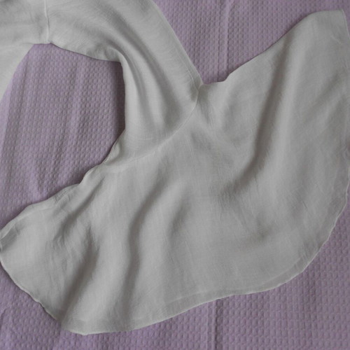 Women's blouse with ruffles, white, size L, like new