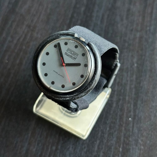 Pop Swatch Black Dots BB103 watch 1987 Swiss made used