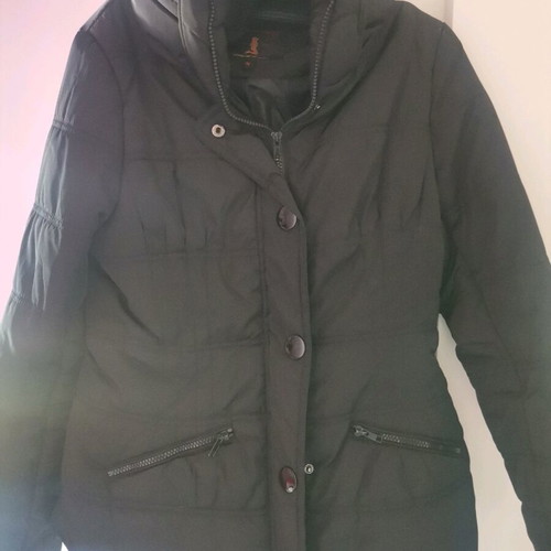 Women's short jacket like new, size Medium, black