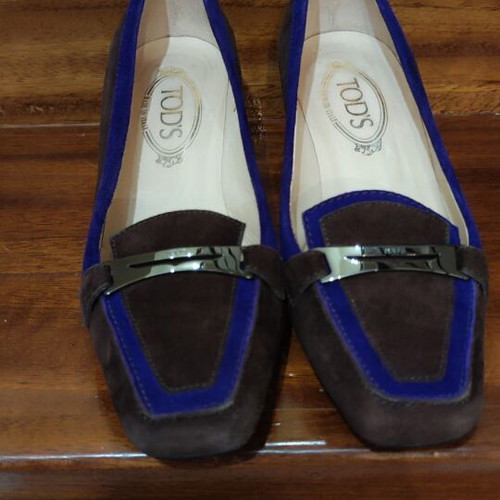 Tod's suede kitten heel loafers, brown and cobalt blue, size 39