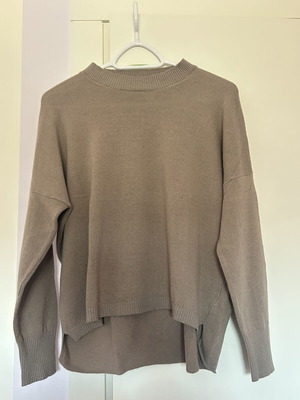 Crossley cashmere sweater M made in Italy, like new, beige
