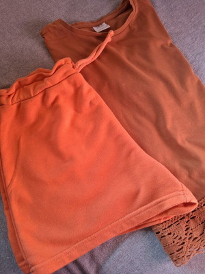 Zara girls' set used, brown and orange blouse with shorts