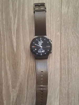 Huawei Watch GT 2 Pro Grey with leather and rubber straps