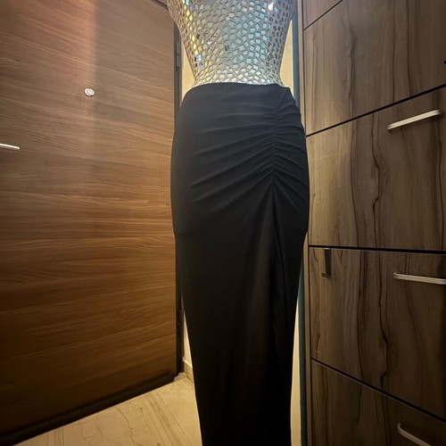 Maxi skirt like new with side slit, black, About You
