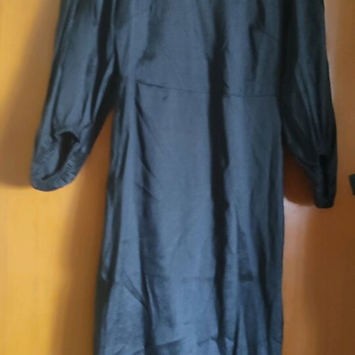 Dresses and Jumpsuits like new, pack of 12 pieces