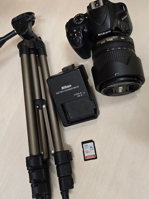 Nikon D3400 camera with 18-55 lens and accessories like new
