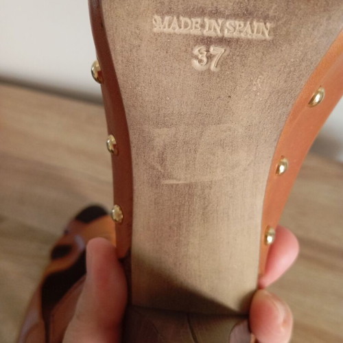 Yoshino brown leather high-heeled sandals with strap size 37 like new