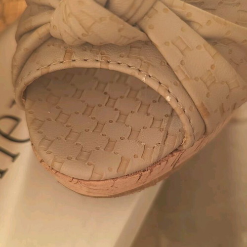 Platform sandal with cork like new, beige, size 39