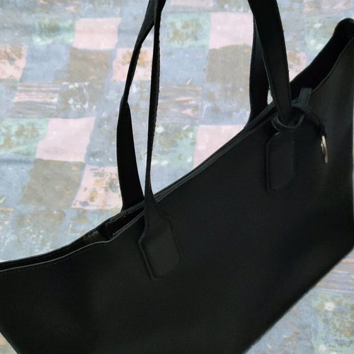 Caprice large hand bag used