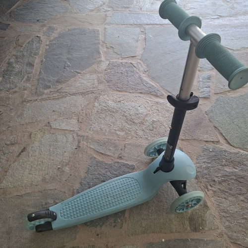 Prime 3 in 1 Shoko Kids Scooter used, blue, with seat for 12 months