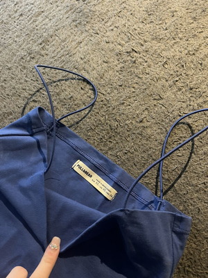 Pull and Bear blue top XS