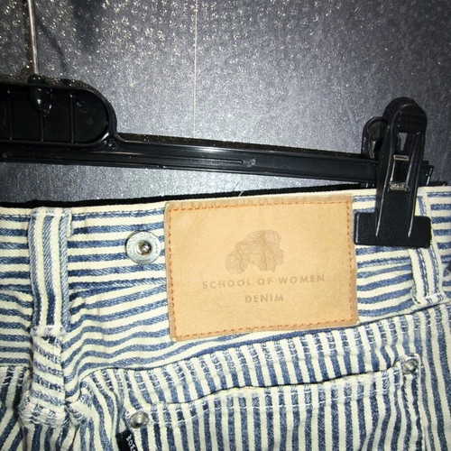 Y2K Acid Washed Striped Denim Shorts like new, size 29 Medium