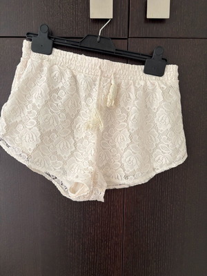 Teranova lace shorts size S/M like new, beige
