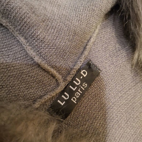 LuLu D cape gray with fur like new
