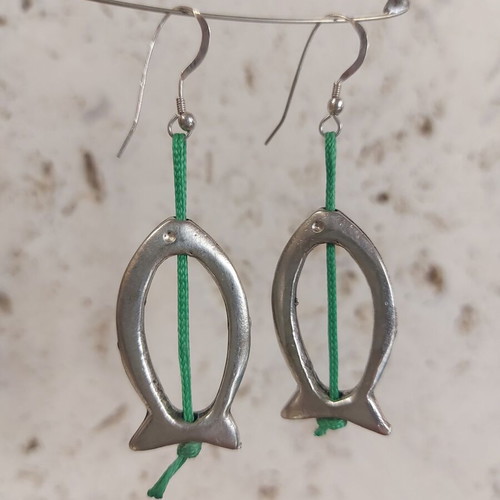 Fish-shaped earrings like new, green and silver