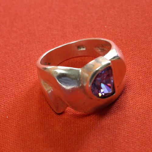 Silver ring used, with 925 hallmark, adjustable size