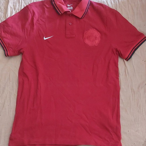 Original Manchester United polo shirt like new, size M