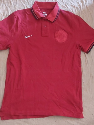 Original Manchester United polo shirt like new, size M