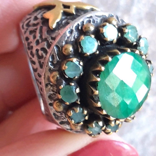 Large vintage silver ring like new with green stones, size 52