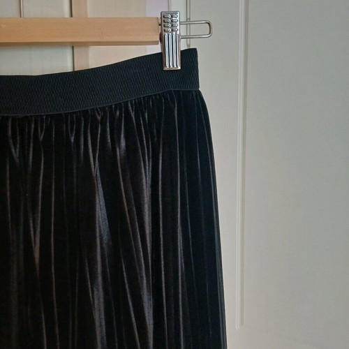 Midi skirts like new, one size, multicolored, set of 3