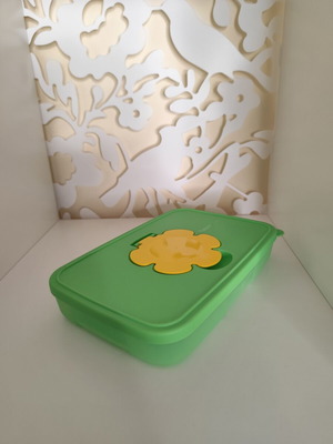 Tupperware baby wipes small size, half pack